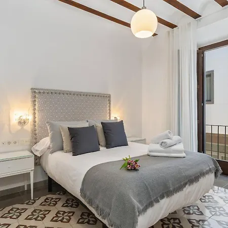 Home4u San Isidro B * Гранада