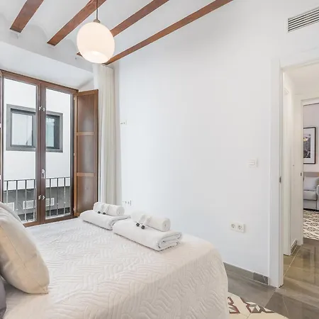 Home4U San Isidro B * Granada